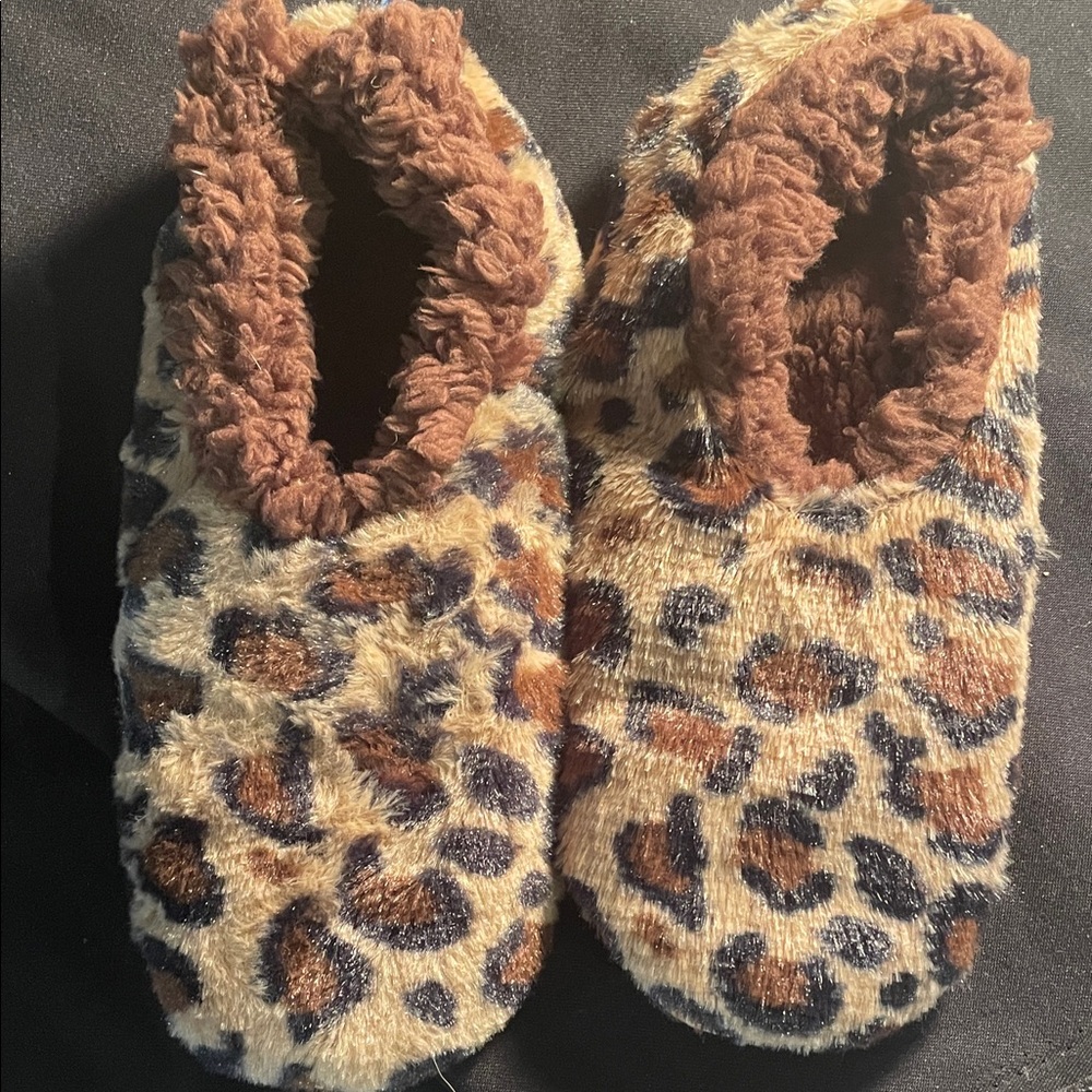 Cozy Leopard Print Women's Plush Slippers - Brown